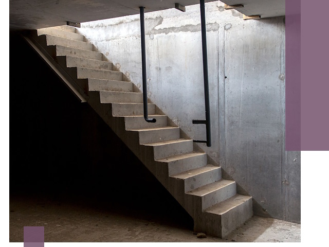 Изготовление и монтаж лестниц в подвале в Салехарде