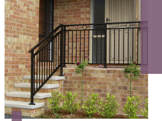 Уличные перила из металла под ключ в Салехарде