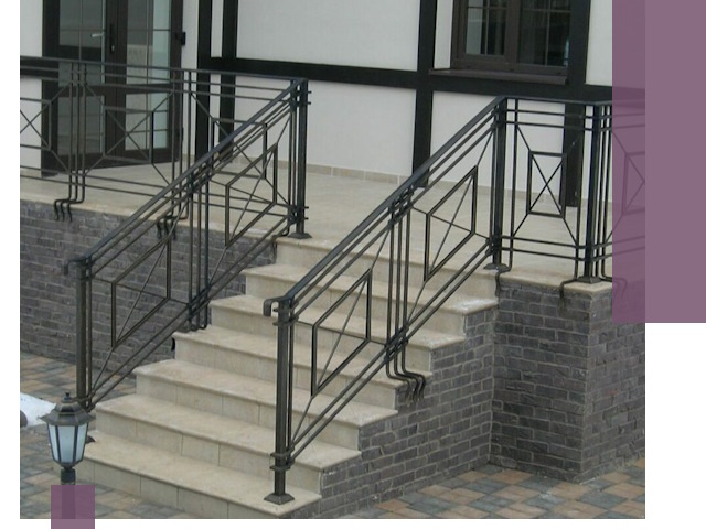 Перила для крыльца в Салехарде — монтаж, изготовление и установка