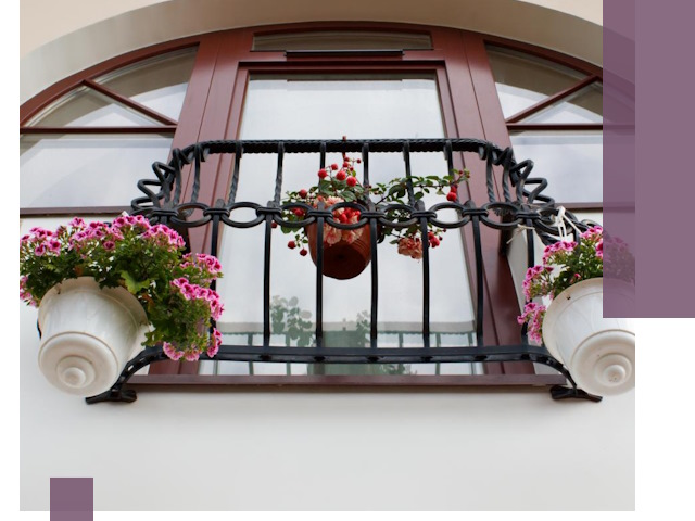 Изготовление и монтаж французских балконов в Салехарде