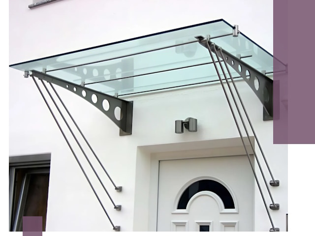 Козырьки над входом под ключ в Салехарде — изготовление и монтаж