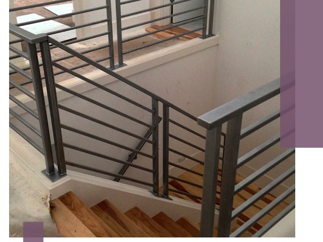 Изготовление поручней из металла и дерева в Салехарде