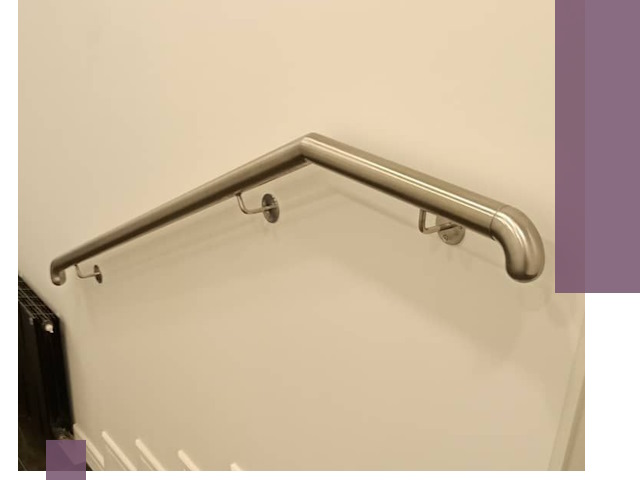 Изготовление пристенных поручней в Салехарде под ключ за сроки